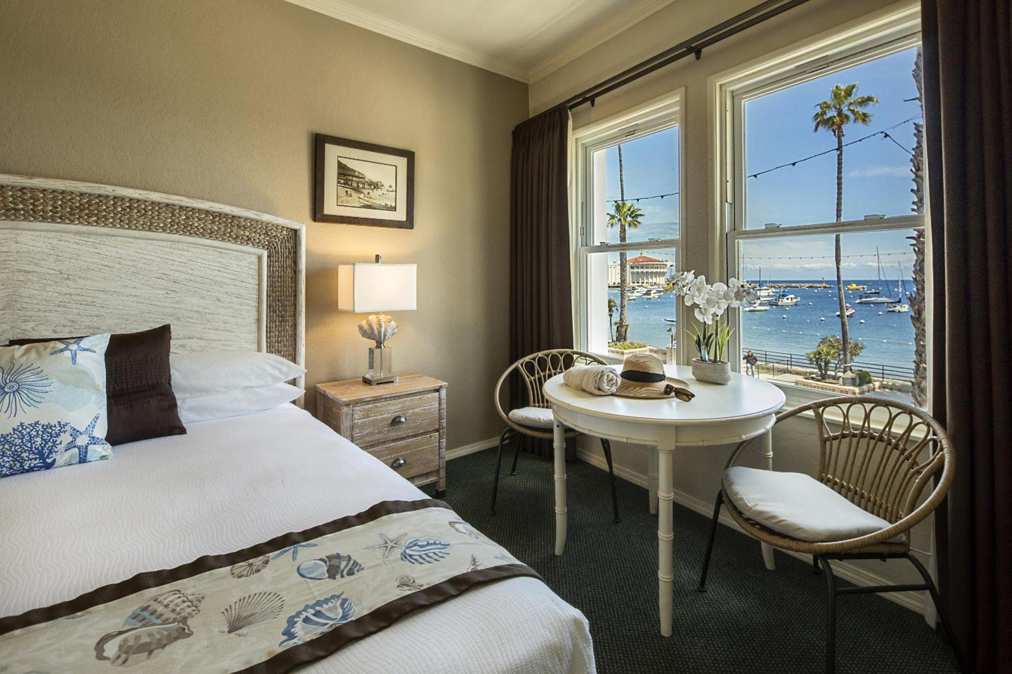 Hotel Mac Rae Avalon Bagian luar foto