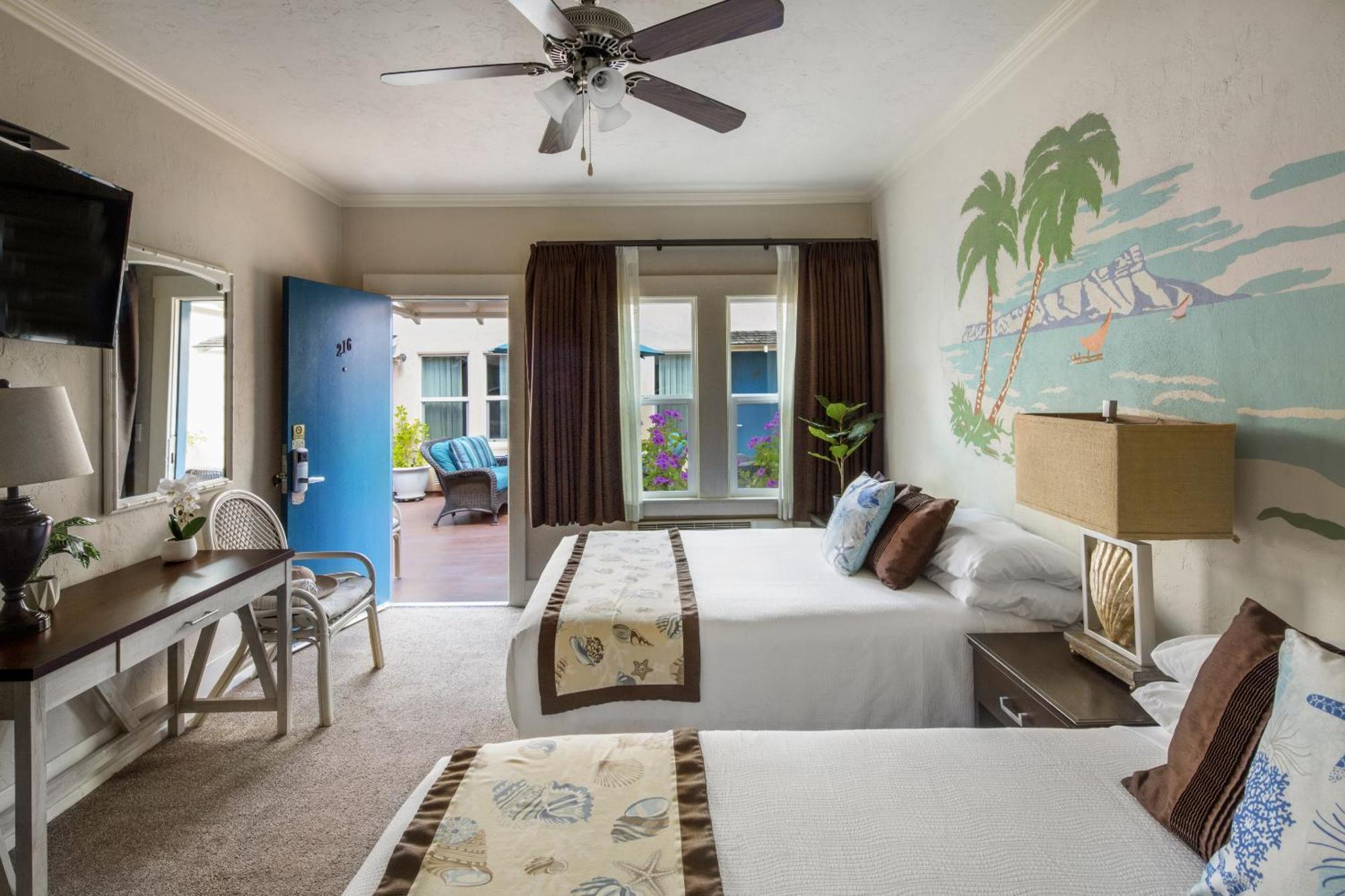 Hotel Mac Rae Avalon Bagian luar foto